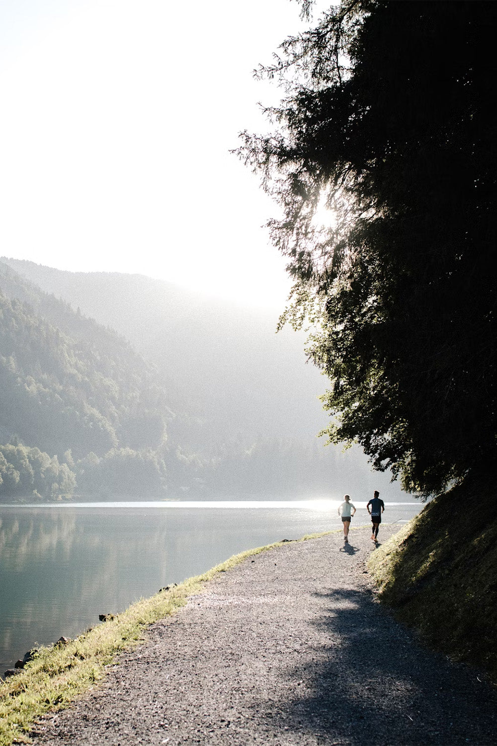Läuferpaar beim Training für einen Halbmarathon