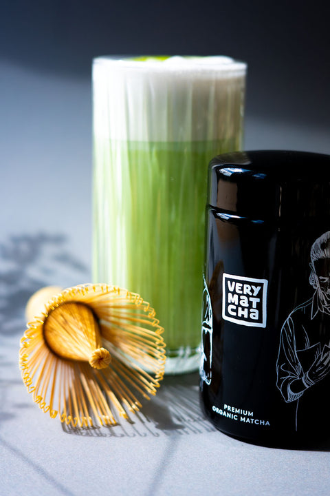 Rezept: Matcha Latte mit Hafer-, Soja-, Kokos- oder Mandelmilch