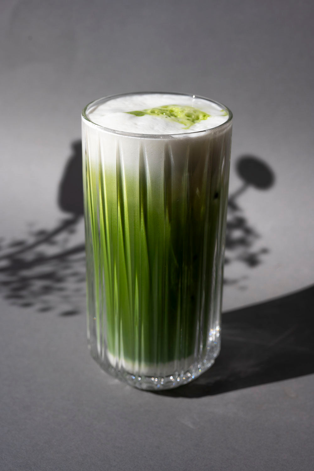 Ein perfketer, cremiger Matcha Latte mit dem Barista Bio Matcha von Very Matcha®