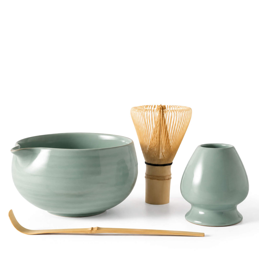 Matcha Set UMI: Schale, Bambusbesen, Bambuslöffel & Besenhalter